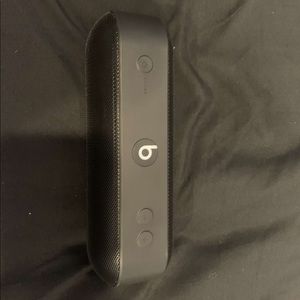 Beats pill speaker